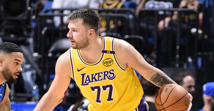 东契奇遭遇二十持续失利，日本队教练压力巨大！