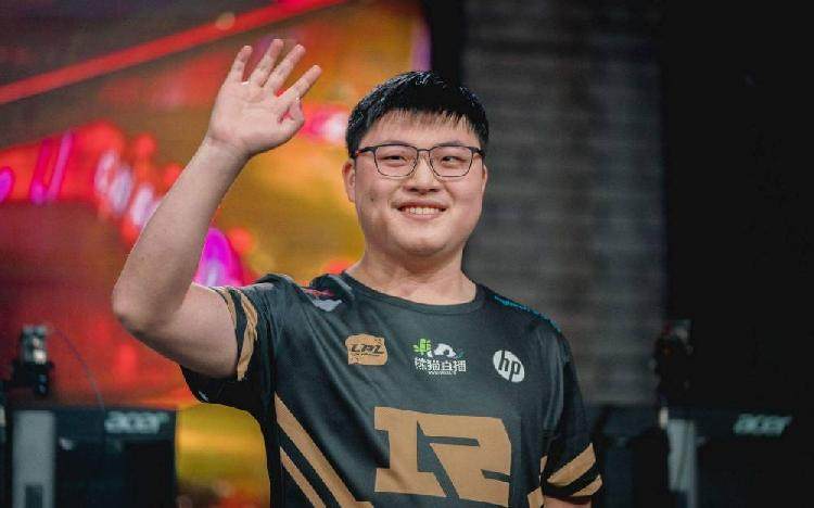 九游体育官网-Uzi官方宣布败北新规，尤文图斯引发争议！-九游体育官网