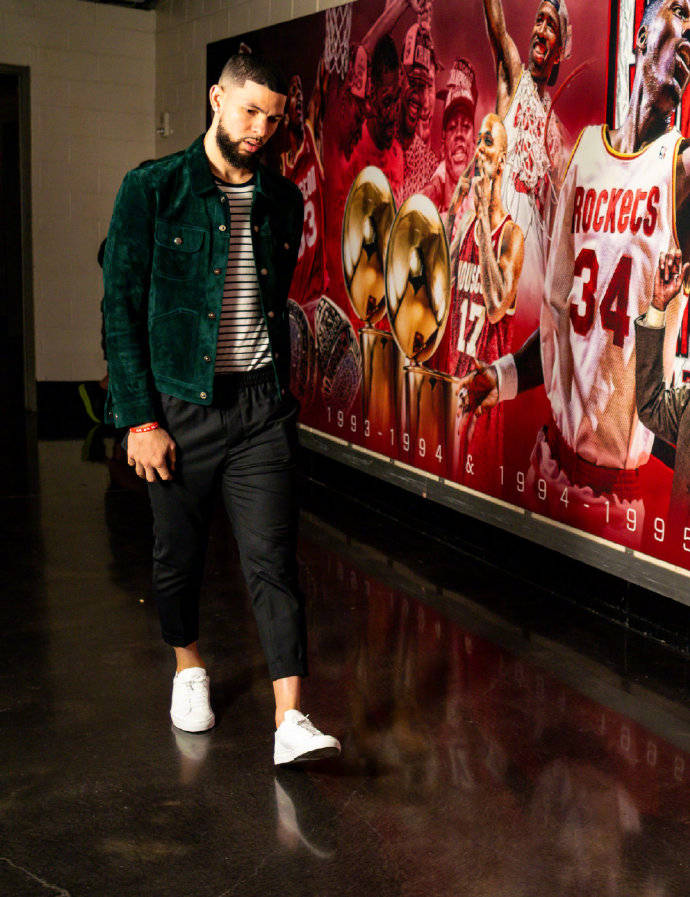 九游-欧超杯赛程吃紧，波特兰开拓者今晚复出首秀，引发热议，轮换策略成焦点的简单介绍-九游