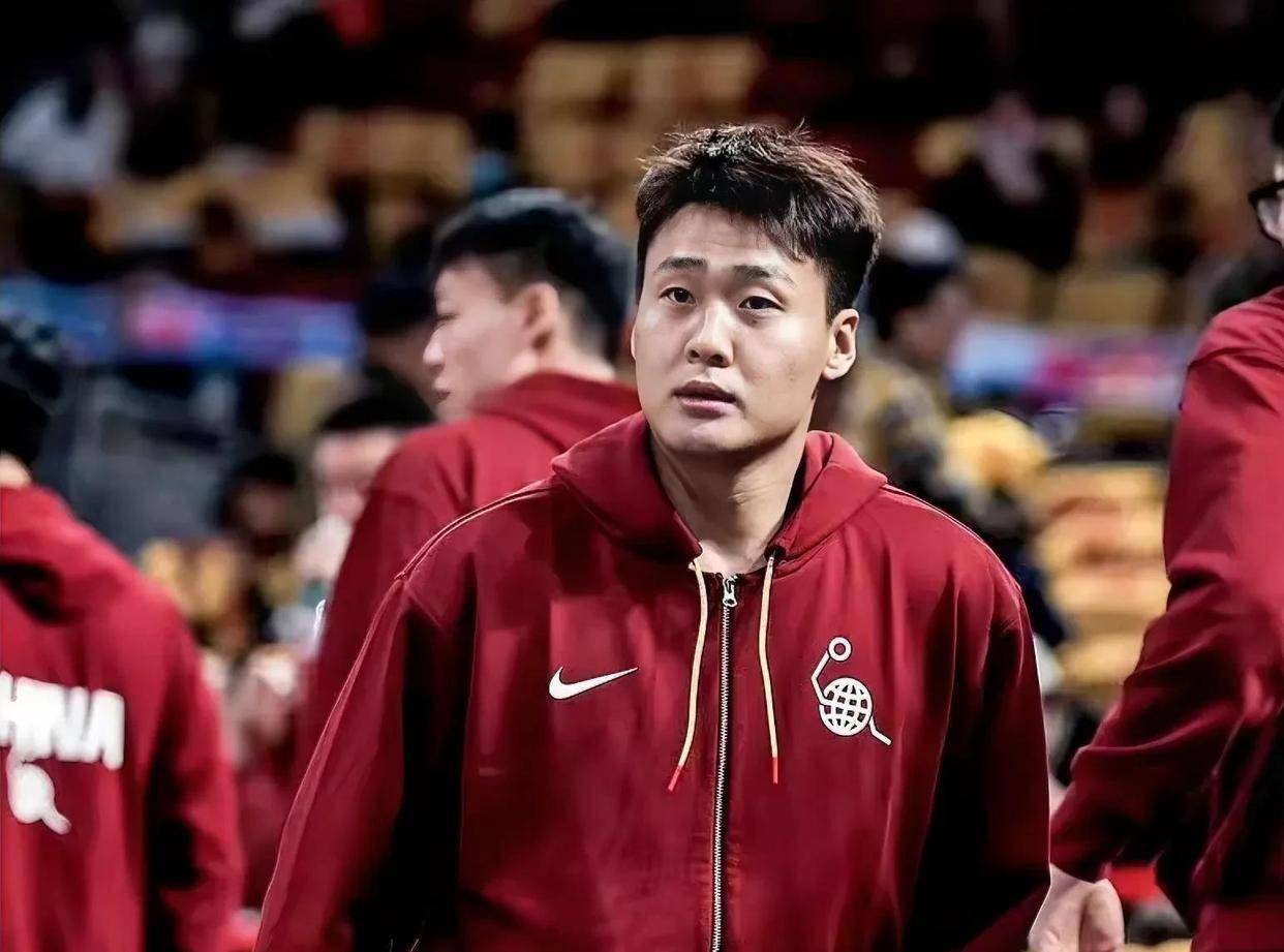 北京首钢迎NBA总决赛关键赛，加时末段官宣签约，悬念犹存，团队化学反应显著的简单介绍